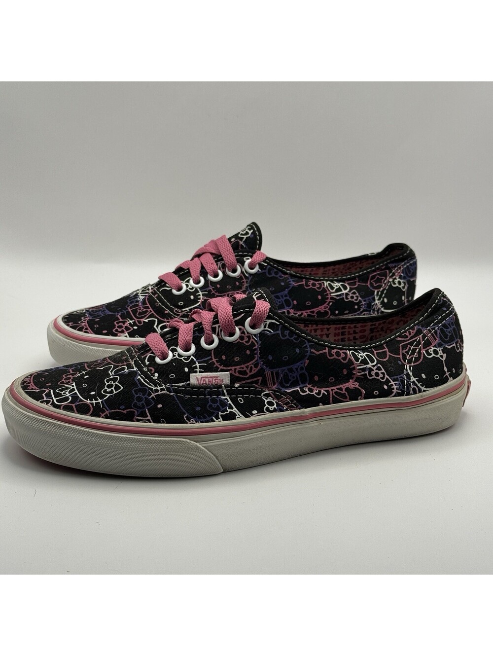 Size 9 VANS Authentic Hello Kitty Pink All Over Character Skater